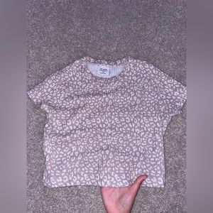 M-L Womens shirt BRAND: RUE- 21 ( COZY COLLECTION)